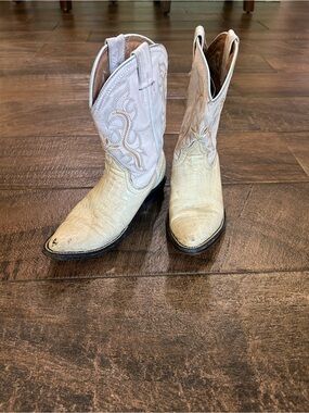 Girls White Skip Toe Jar Boots